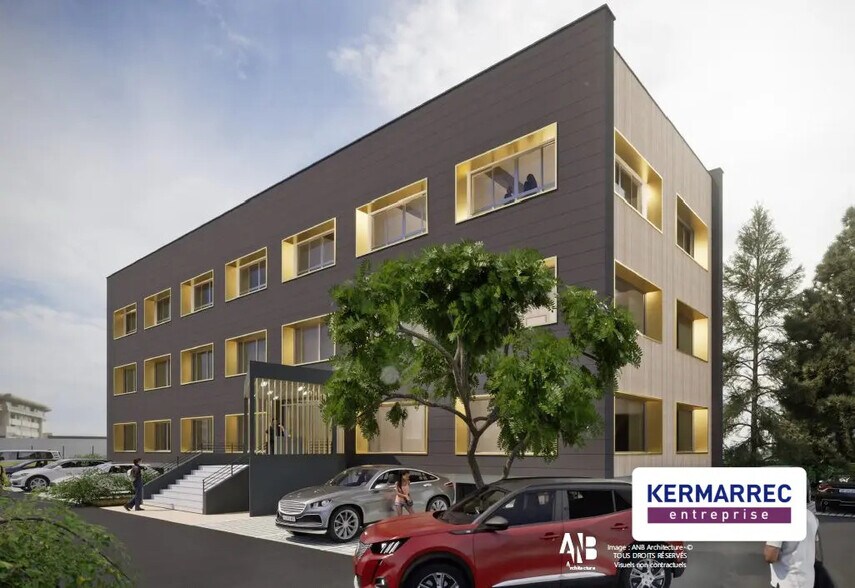 Office in Pacé for lease - Building Photo - Image 1 of 6