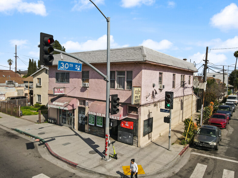 2922-2924 E Maple Ave, Los Angeles, CA 90011 - Retail for Sale | LoopNet