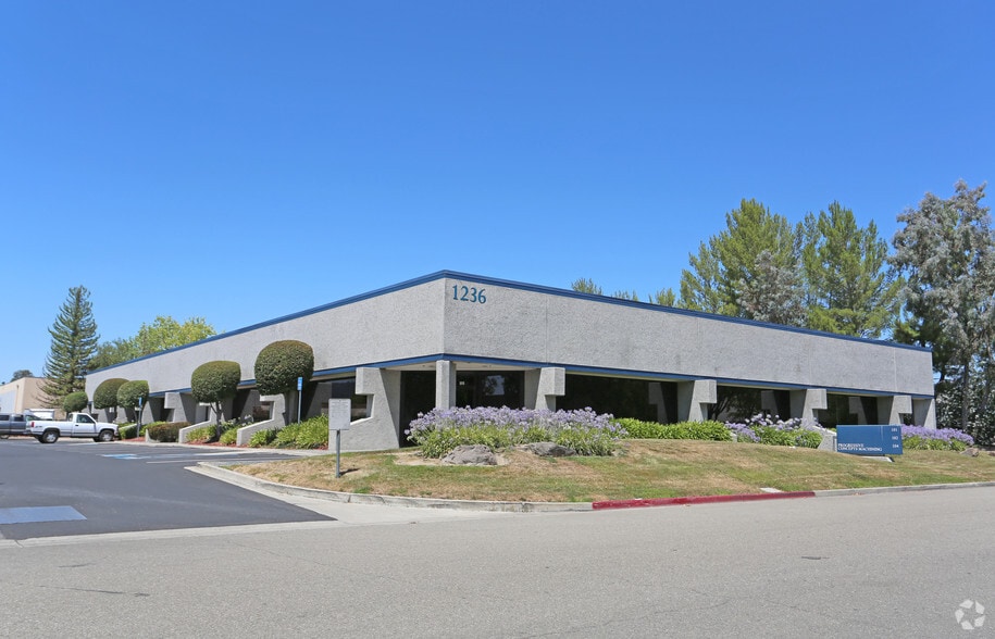 1236 Quarry Ln, Pleasanton, CA for lease - Primary Photo - Image 1 of 4