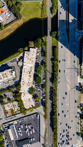 2261-2299 NE 164th St, Aventura, FL for lease - Building Photo - Image 2 of 37