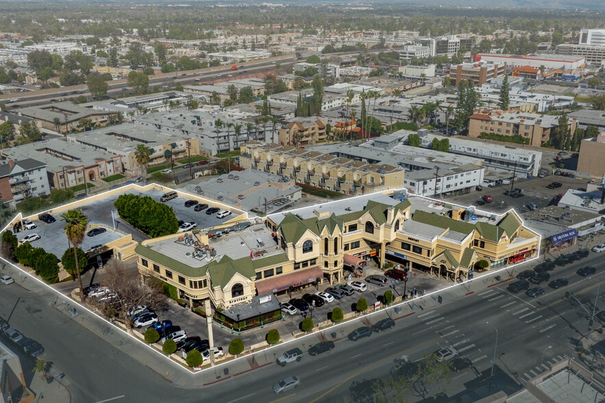18645-18663 Ventura Blvd, Tarzana, CA for sale - Building Photo - Image 1 of 12