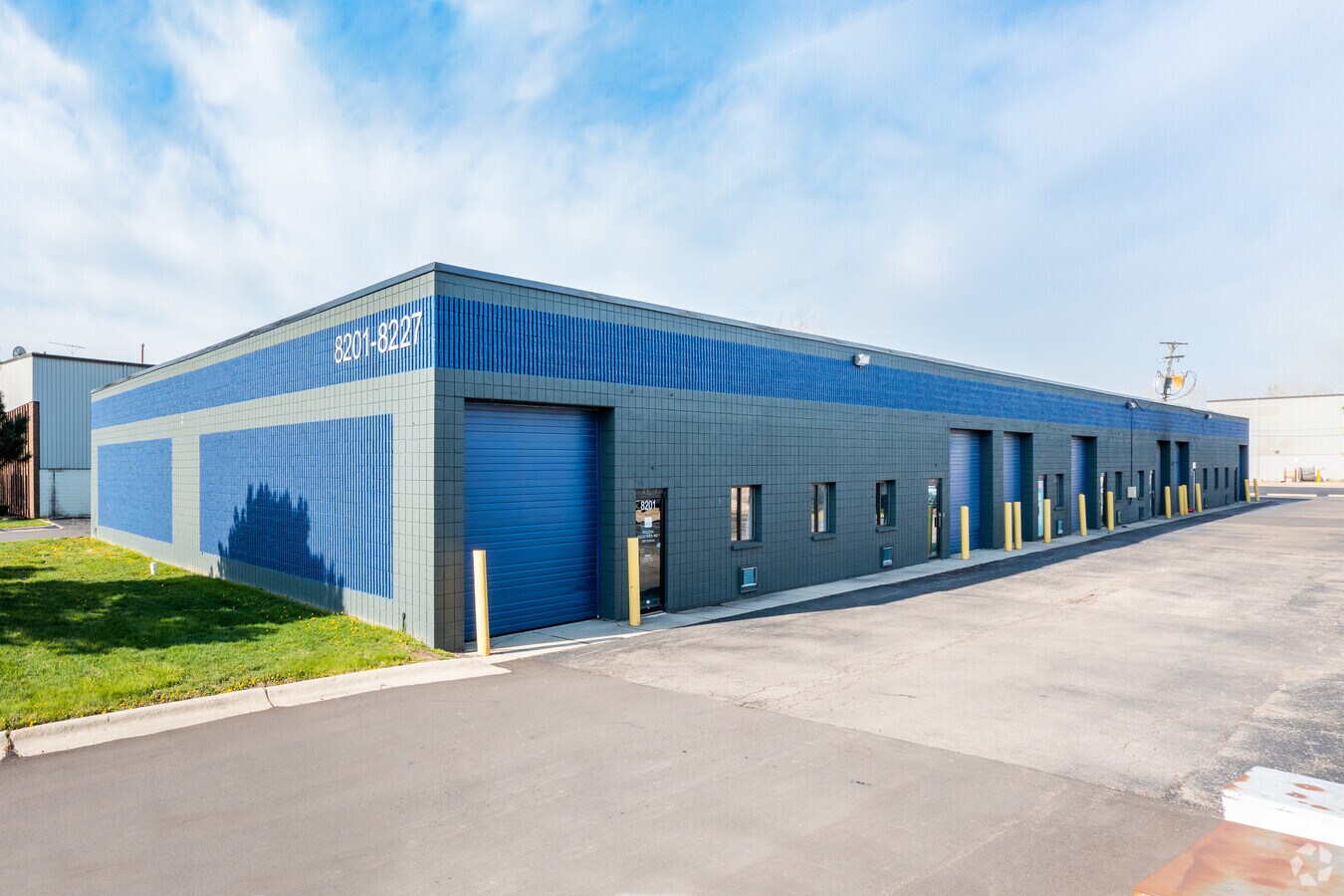 82018227 Ronda Dr, Canton, MI 48187