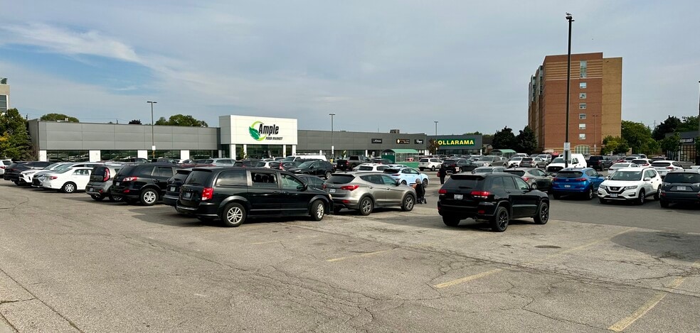 605 Rogers Rd, Toronto, ON for lease - Building Photo - Image 3 of 14