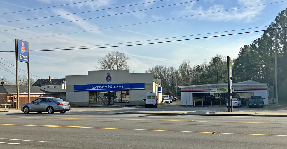 Retail-Auto Repair-Flex Complex portfolio of 2 properties for sale on LoopNet.com - Building Photo - Image 2 of 5