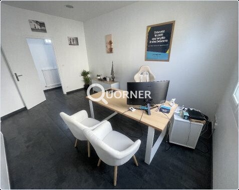 Office in Pontoise for lease - Interior Photo - Image 2 of 4