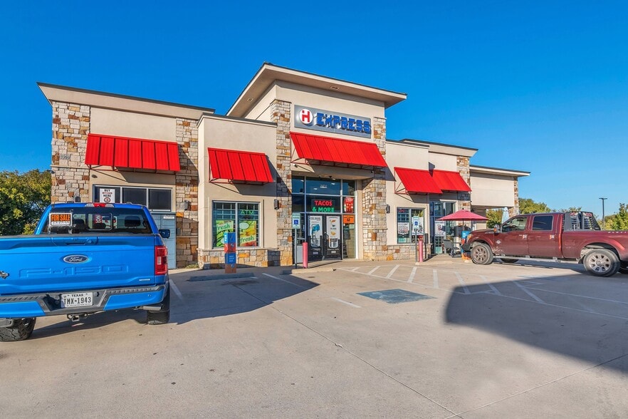 5745 Golden Triangle Blvd, Fort Worth, TX for sale - Building Photo - Image 2 of 50