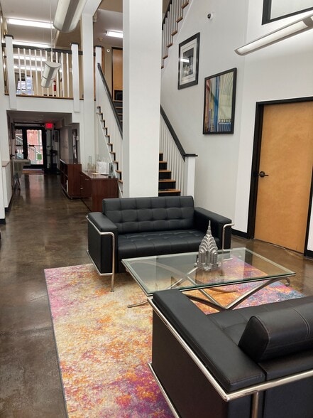 1110 N Florida Ave, Tampa, FL for lease - Interior Photo - Image 2 of 8