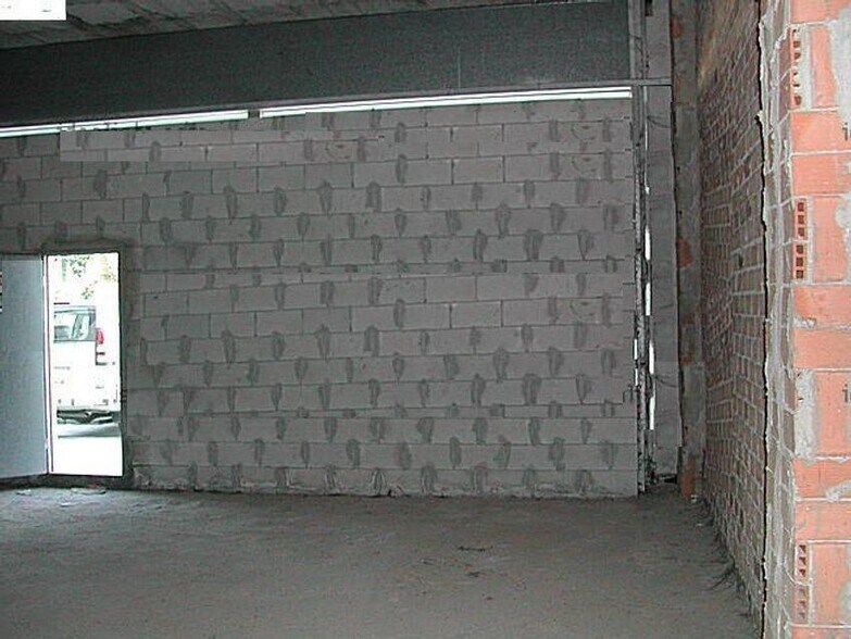 Retail in Dos Hermanas, Sevilla for sale - Interior Photo - Image 3 of 5