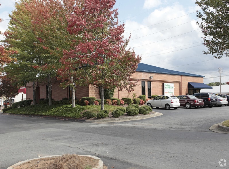 2157 Roswell Rd, Marietta, GA 30062