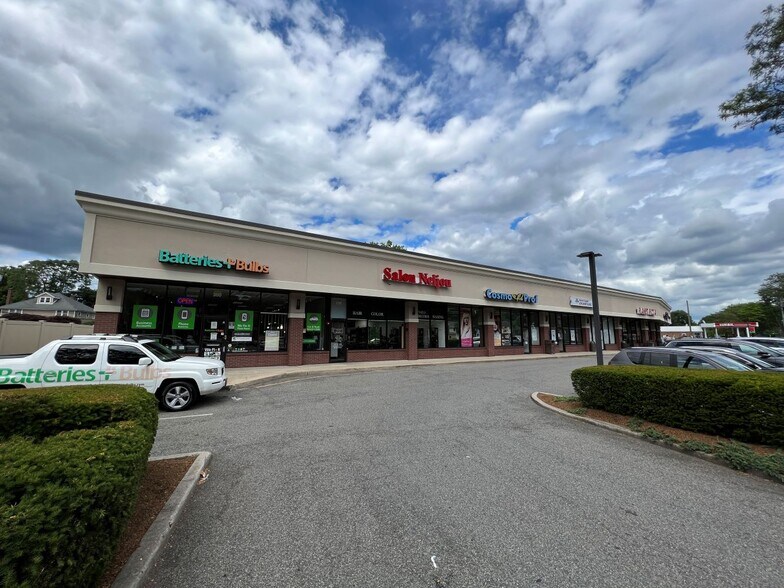 288300 Tarrytown Rd, White Plains, NY 10607