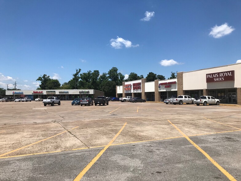 2321 N Main St, Liberty, TX 77575 - Jefferson Square | LoopNet