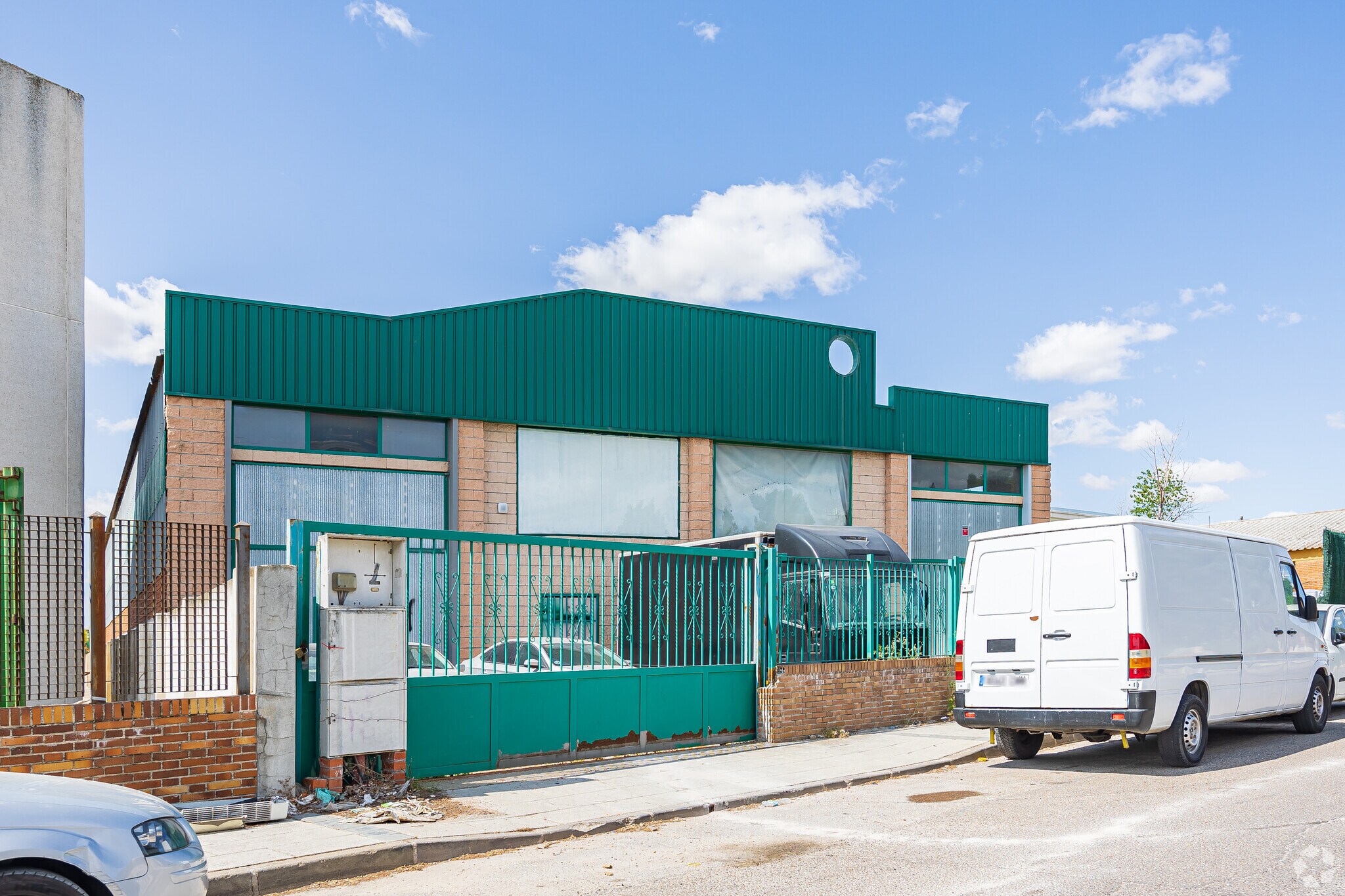 Calle Francia, 19, Griñón, Madrid for sale Primary Photo- Image 1 of 11