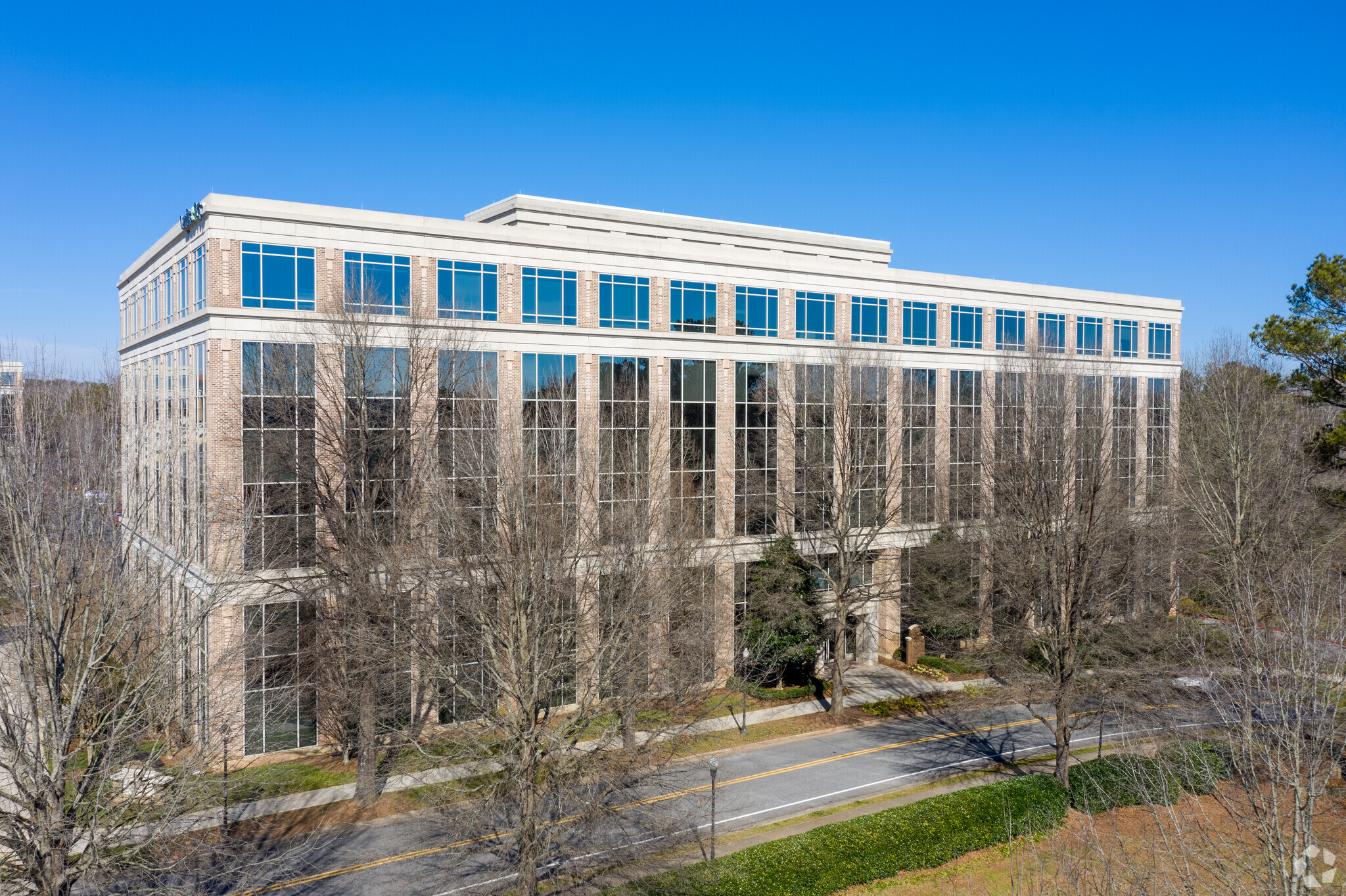 30000 Mill Creek Ave, Alpharetta, GA for lease Building Photo- Image 1 of 7