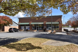 2923 N Center St, Hickory, NC for lease Building Photo- Image 1 of 5