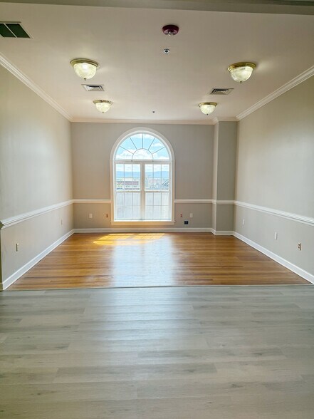 20 W Washington St, Hagerstown, MD for lease - Building Photo - Image 3 of 25