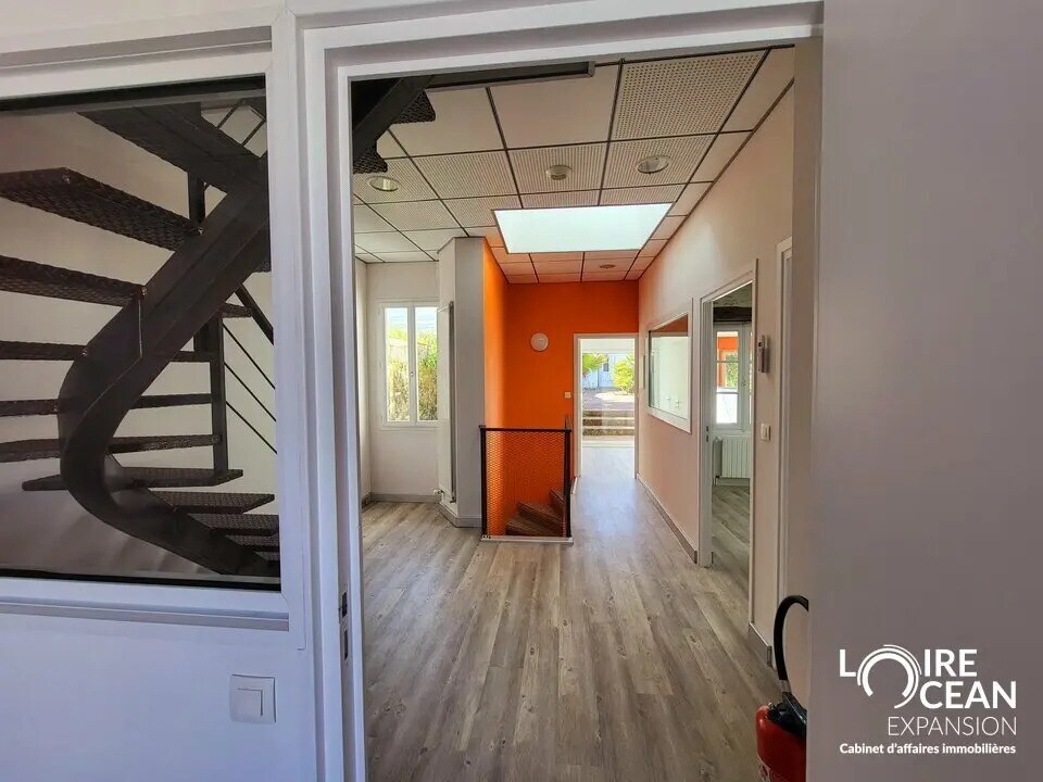 Flex in Pornic for lease Interior Photo- Image 1 of 7