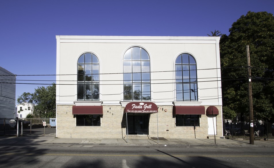 819 West Side Ave, Jersey City, NJ for sale - Building Photo - Image 1 of 1