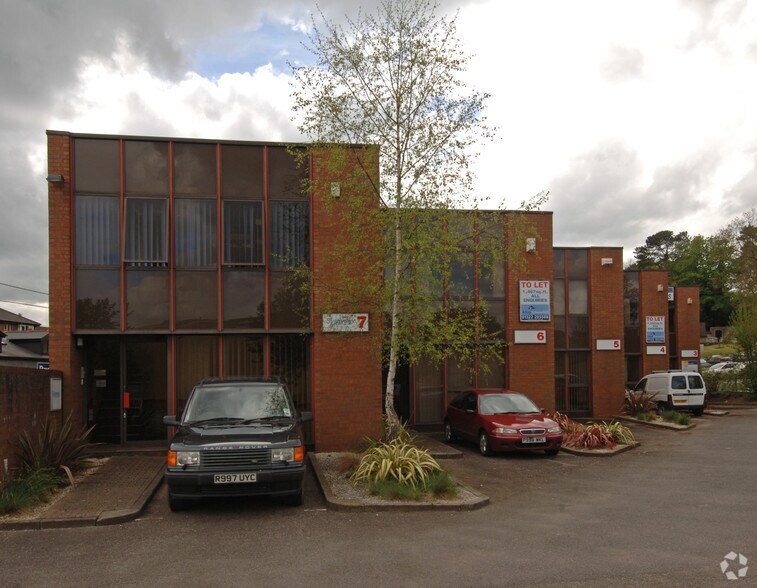 The Flyers Way, Westerham for sale - Primary Photo - Image 1 of 1