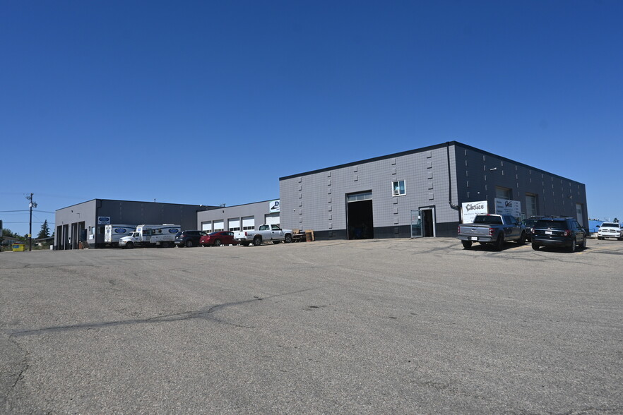 6850 52 Av, Red Deer, AB for lease - Building Photo - Image 1 of 2