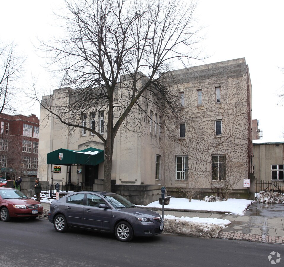 117 N Cayuga St, Ithaca, NY 14850