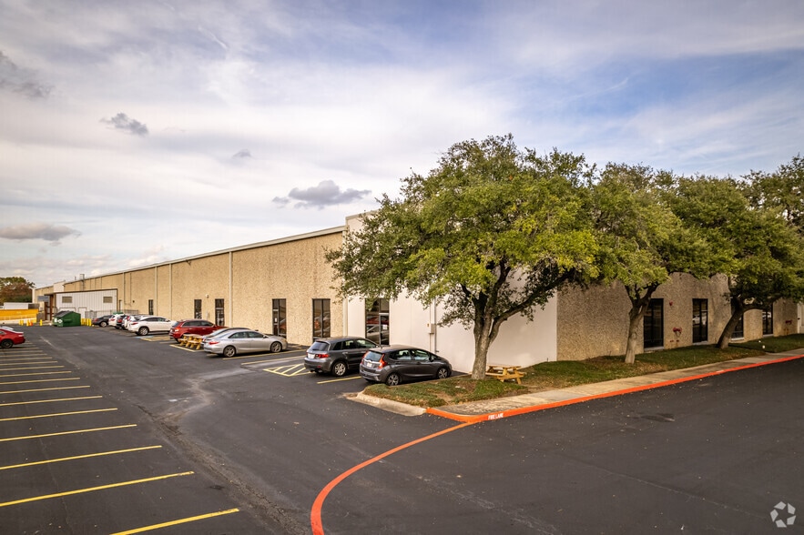 4000 Greenbriar Dr, Stafford, TX 77477 | LoopNet