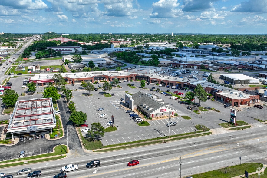 697-845 N Aspen Ave, Broken Arrow, OK for lease - Aerial - Image 3 of 27