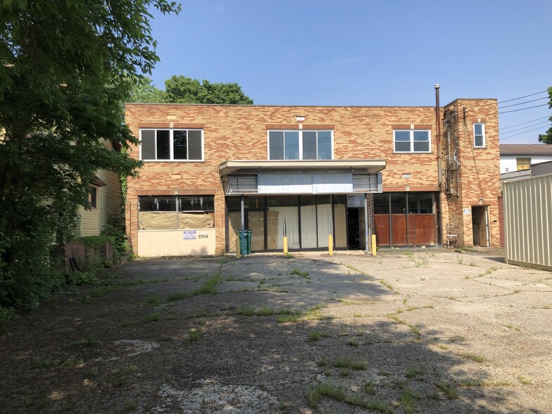 5749 Hamilton Ave, Cincinnati, OH for sale - Building Photo - Image 2 of 4