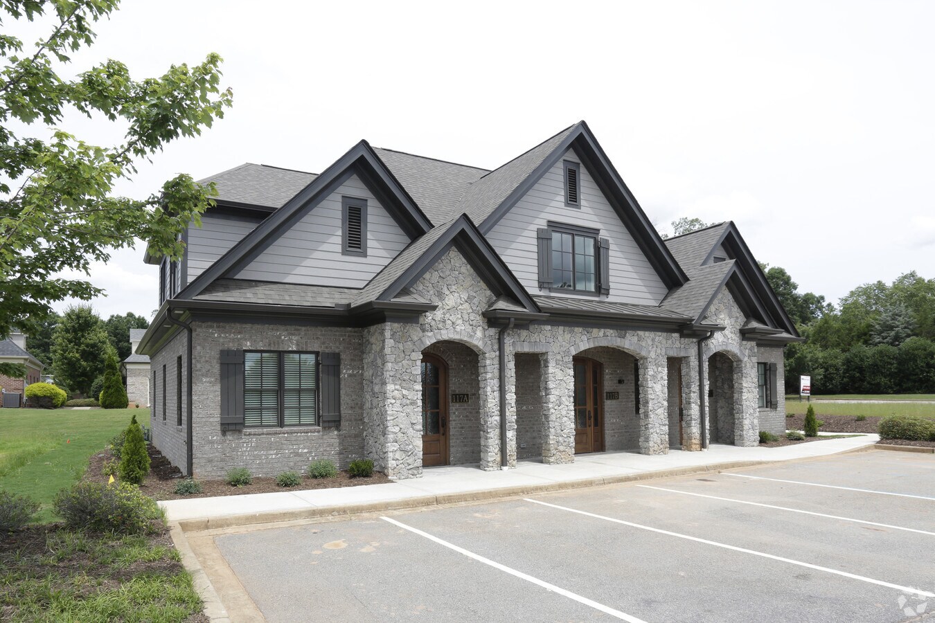 2525 Woodruff Rd, Simpsonville, SC 29681