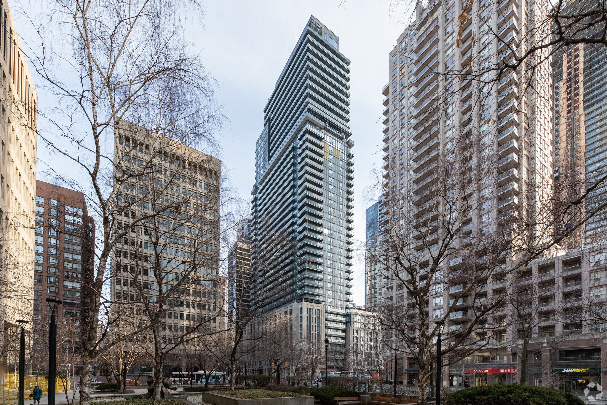 955 Bay St, Toronto, ON for sale Primary Photo- Image 1 of 1