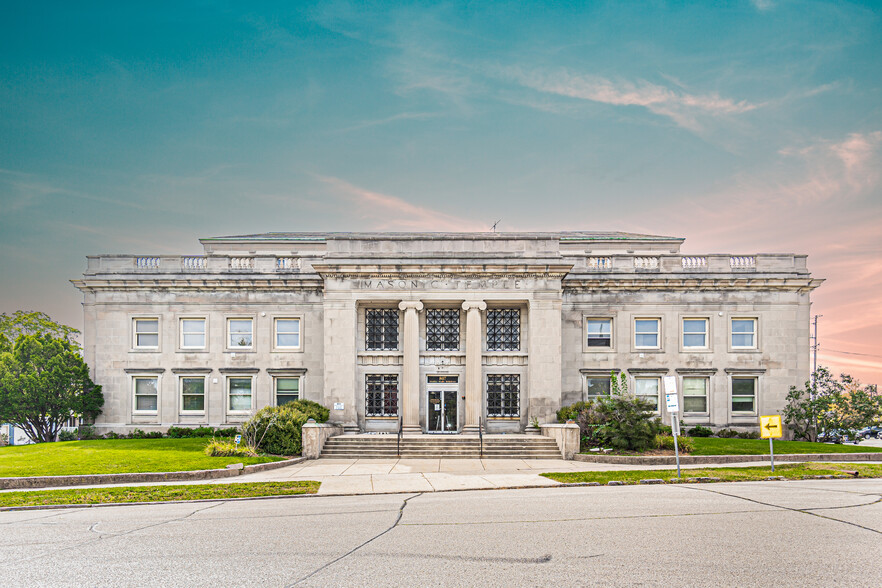 807 61st St, Kenosha, WI for sale - Building Photo - Image 1 of 5