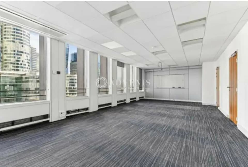 1 Place De La Pyramide, Puteaux for sale Interior Photo- Image 1 of 2