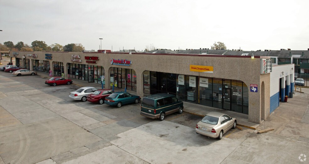 50 Aldine Bender Rd, Houston, TX for sale - Primary Photo - Image 1 of 1