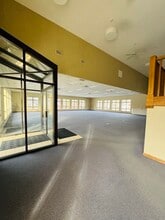 800 S College Ave, Bloomington, IN for lease Building Photo- Image 1 of 33