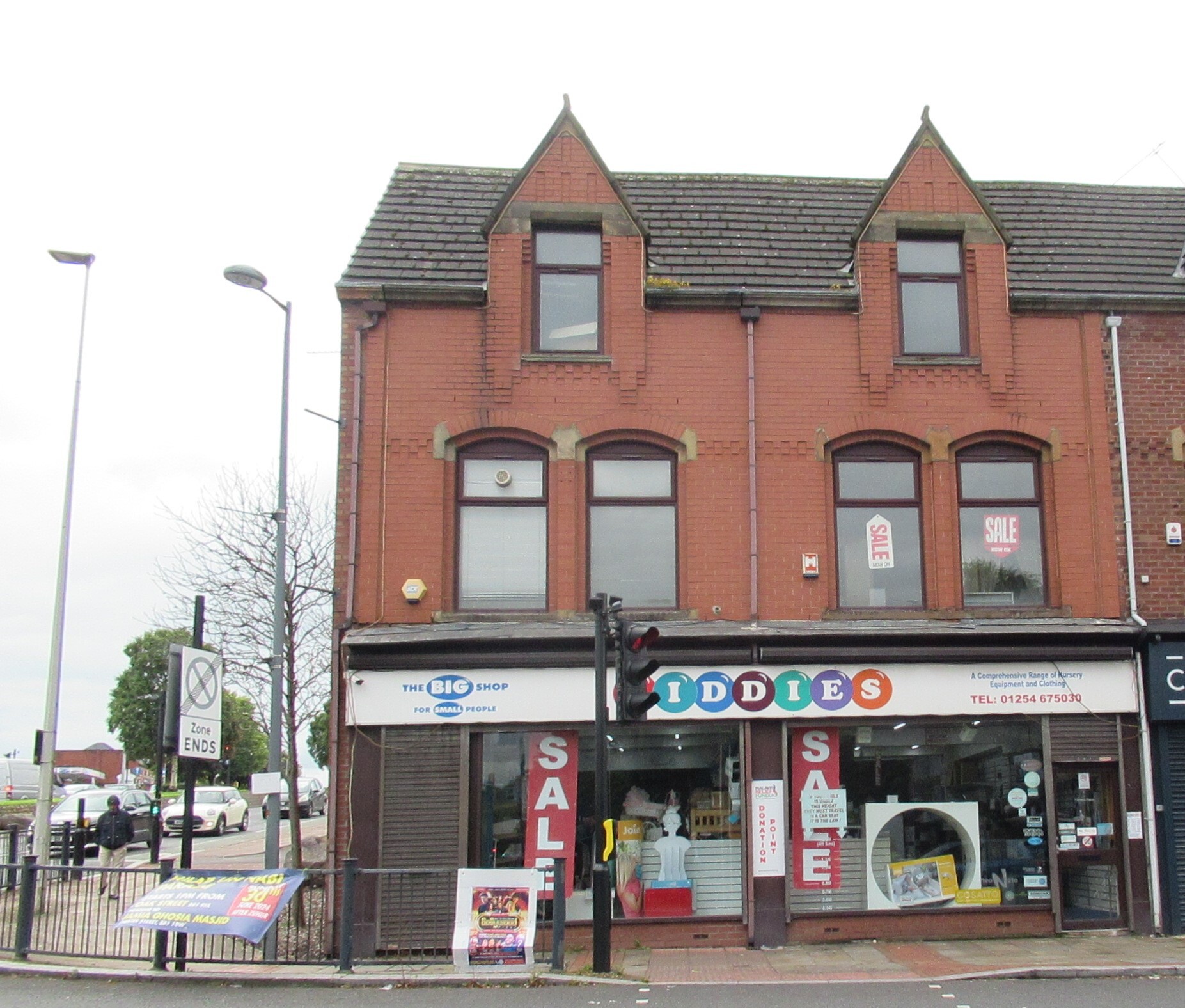 63-65 Victoria St, Blackburn for lease Primary Photo- Image 1 of 4