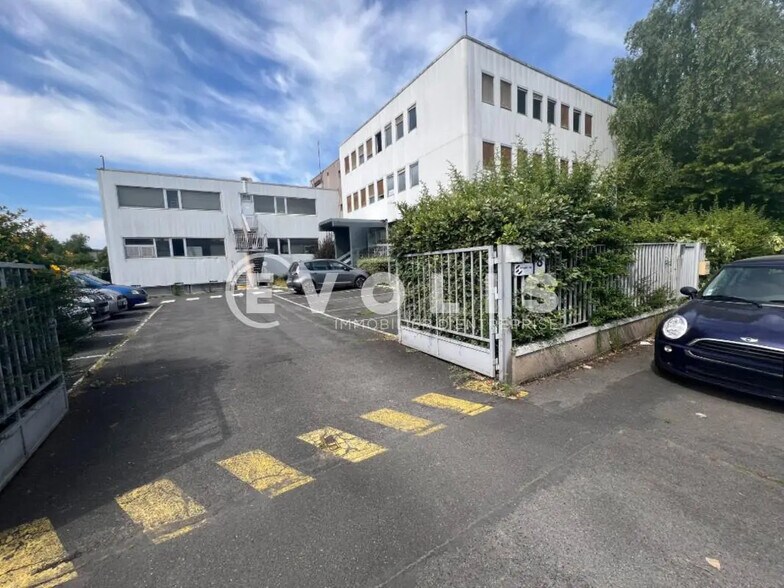 Office in Chennevières-sur-Marne for lease - Building Photo - Image 3 of 14
