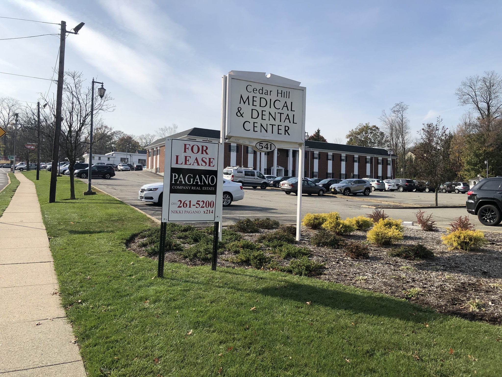 541 Cedar Hill Ave, Wyckoff, NJ for lease Building Photo- Image 1 of 9