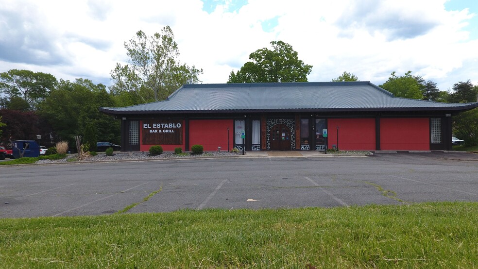 7911 Centreville Rd, Manassas, VA for sale - Building Photo - Image 2 of 15