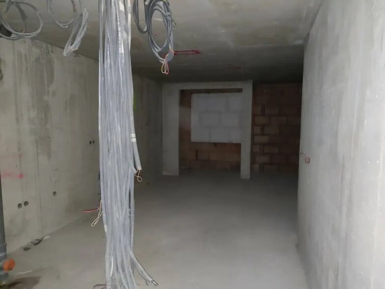 Retail in Thorigny-sur-Marne for sale - Construction Photo - Image 3 of 8