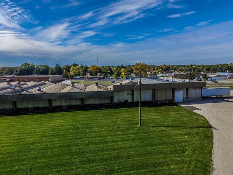 9864 Church St, Bridgman, MI for lease - Building Photo - Image 3 of 7