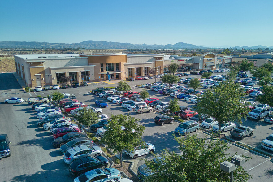 28015 Greenspot Rd, Highland, CA for lease - Building Photo - Image 1 of 4