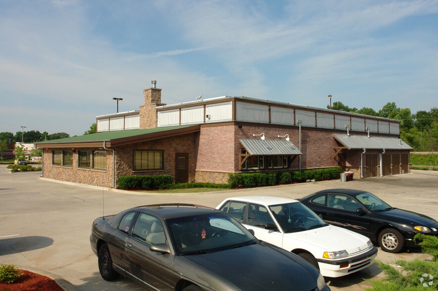 600 E County Line Rd, Ridgeland, MS for lease - Building Photo - Image 3 of 3