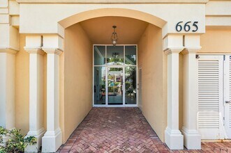 665 SE 10th St, Deerfield Beach, FL for lease Building Photo- Image 1 of 5