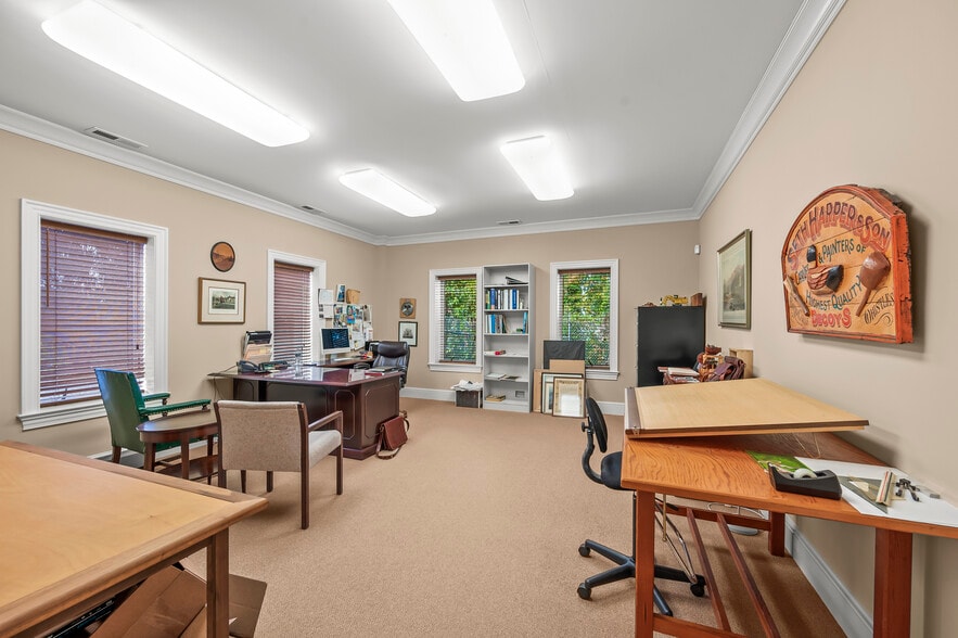 811 W 8th St, Winston-Salem, NC for sale - Building Photo - Image 2 of 5