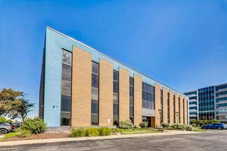 More details for 10700 W Higgins Rd, Rosemont, IL - Office for Sale