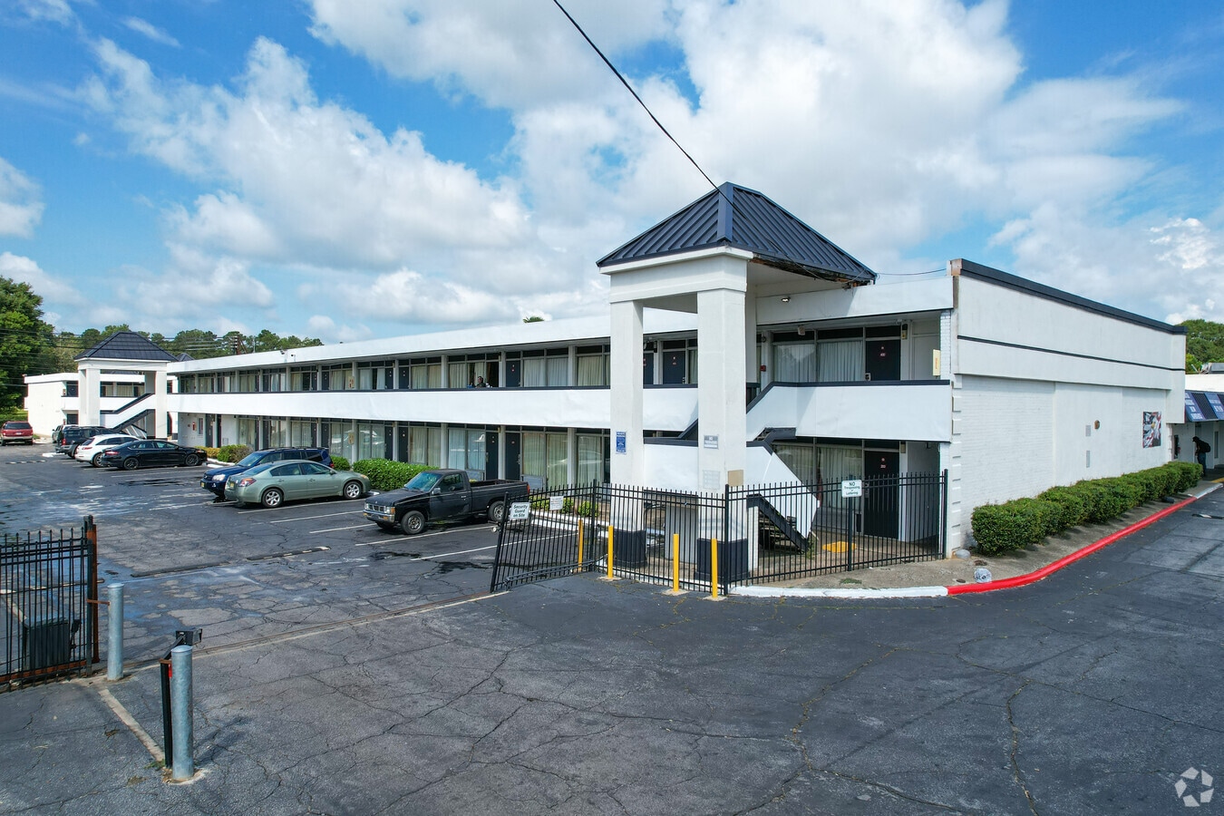 3170 Victory Dr, Columbus, GA 31903