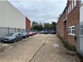 Bone Ln, Newbury for lease Building Photo- Image 2 of 2