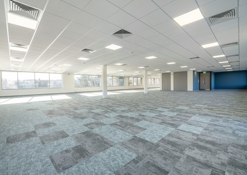 Anchor Blvd, Dartford for lease - Interior Photo - Image 2 of 7