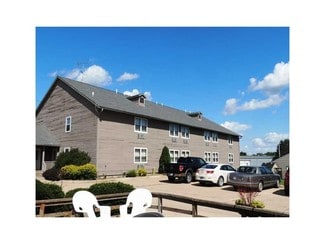 More details for 4712 220th Trl, Amana, IA - Hospitality for Sale