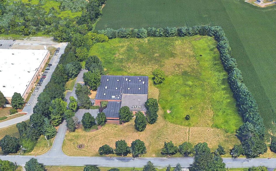 20 Newburgh Rd, Hackettstown, NJ for sale - Aerial - Image 1 of 1