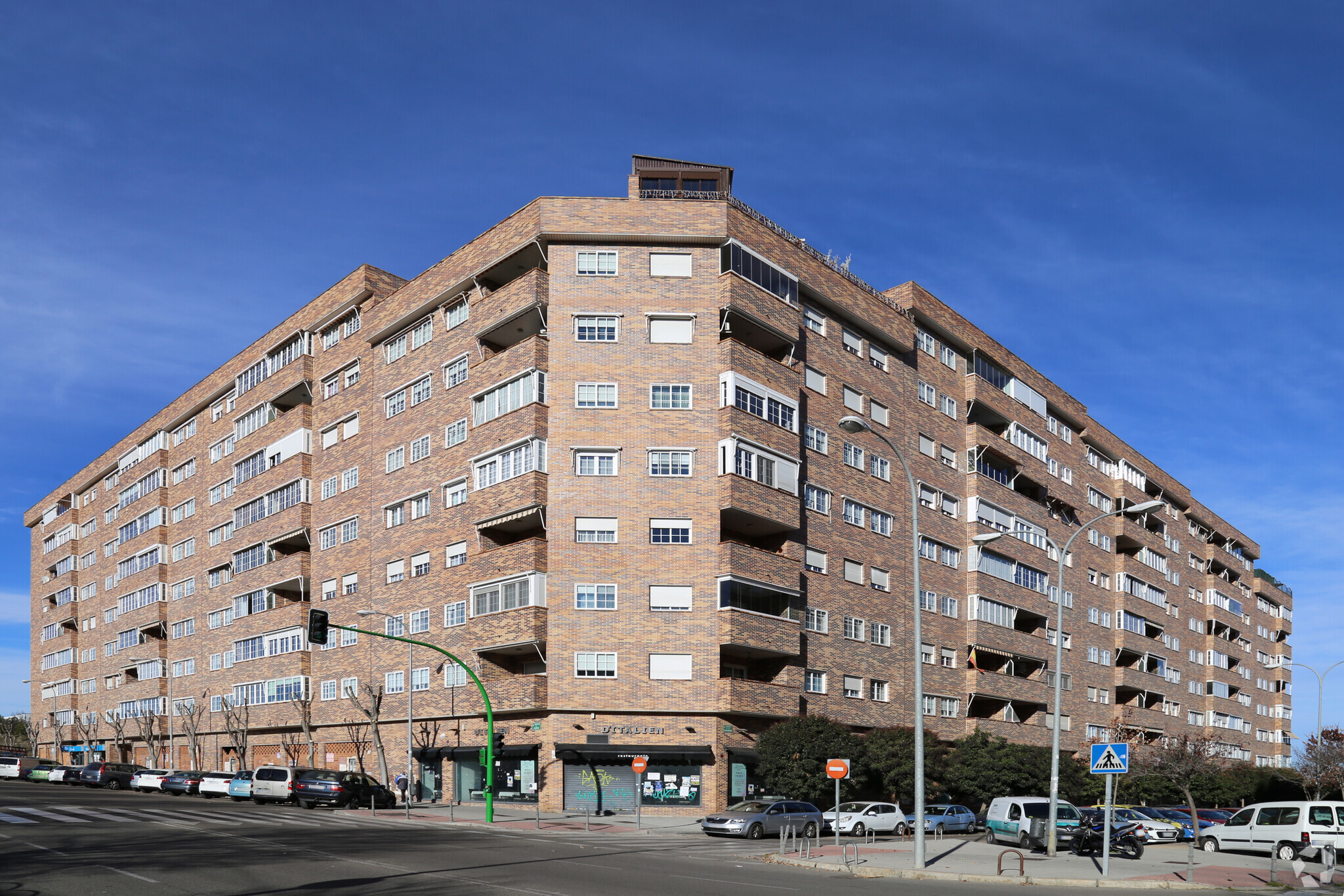 Paseo Acacias, 17, Coslada, Madrid for sale Building Photo- Image 1 of 3